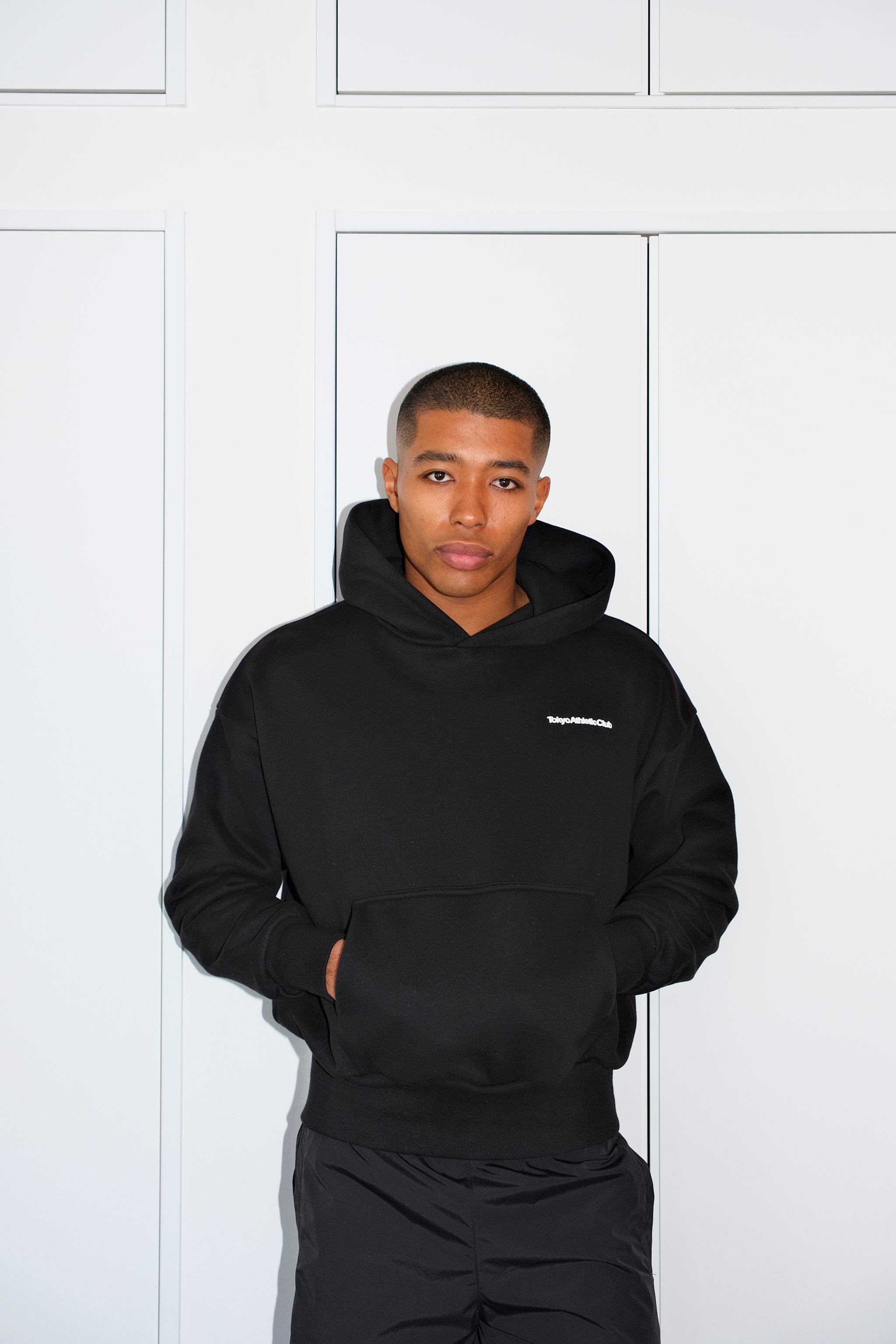 Tokyo Athletic Club basic logo cropped hoodie