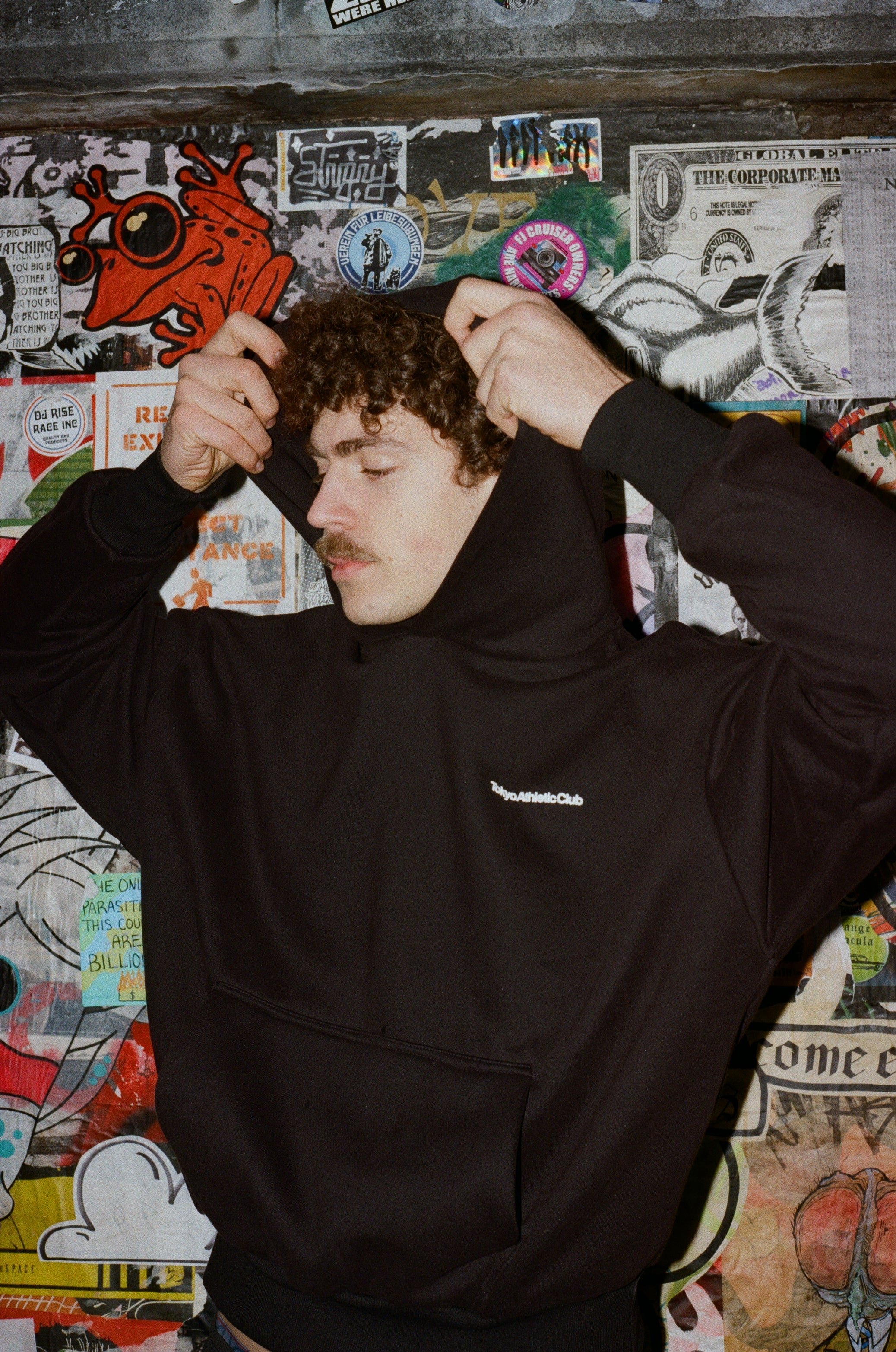 Tokyo Athletic Club basic logo cropped hoodie